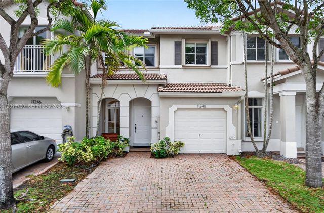 11248 NW 56th St, Doral, FL 33178