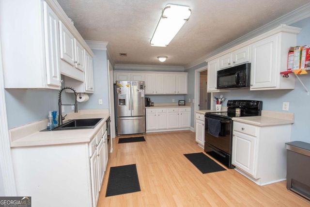 1368 Glass Bridge Road, Lagrange, GA 30240
