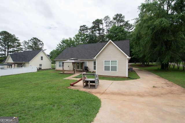 1368 Glass Bridge Road, Lagrange, GA 30240
