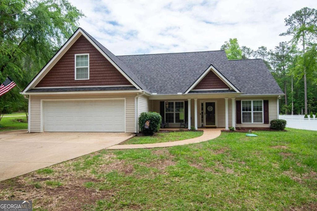 1368 Glass Bridge Road, Lagrange, GA 30240