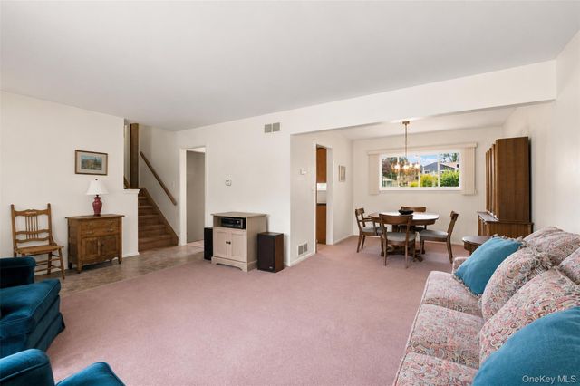 24 Marcia Lane, New City, NY 10956
