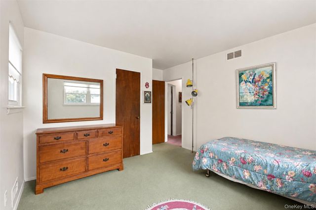 24 Marcia Lane, New City, NY 10956