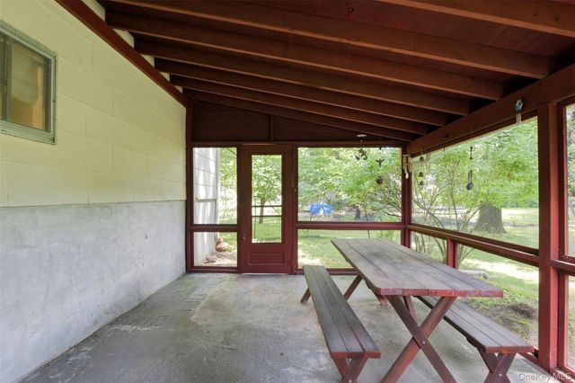 24 Marcia Lane, New City, NY 10956