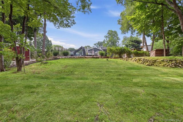24 Marcia Lane, New City, NY 10956