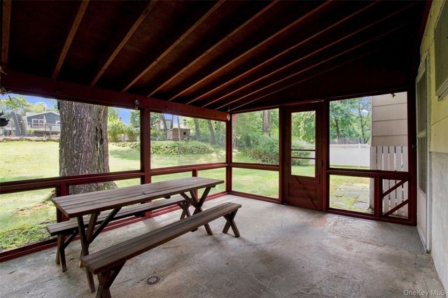 24 Marcia Lane, New City, NY 10956