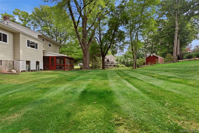 24 Marcia Lane, New City, NY 10956