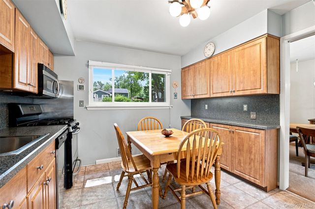 24 Marcia Lane, New City, NY 10956