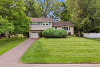 24 Marcia Lane, New City, NY 10956
