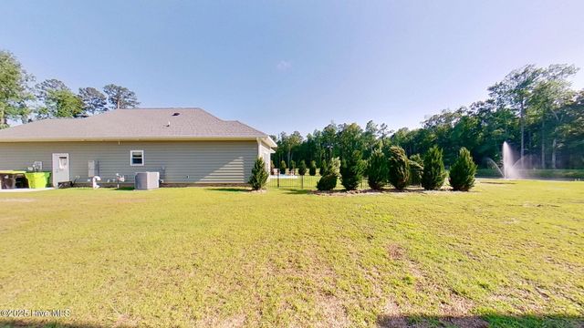 23 Paddington Way, Trent Woods, NC 28562