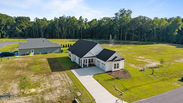 23 Paddington Way, Trent Woods, NC 28562