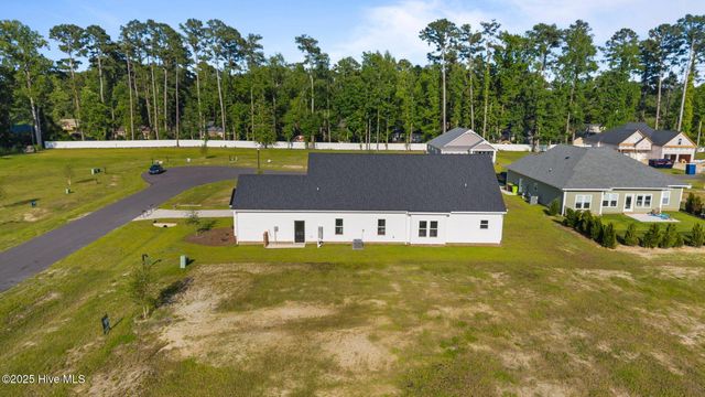 23 Paddington Way, Trent Woods, NC 28562