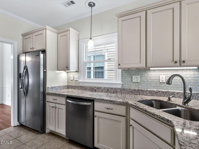 121 Westview Cove Lane, Cary, NC 27513