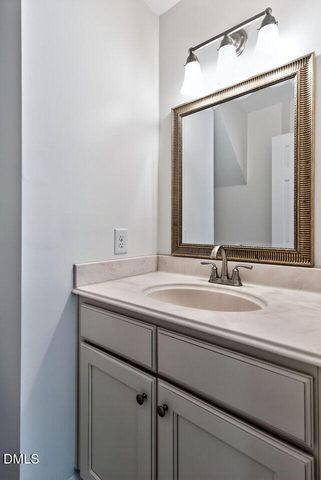 121 Westview Cove Lane, Cary, NC 27513