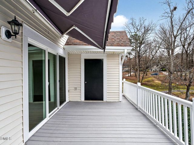 121 Westview Cove Lane, Cary, NC 27513