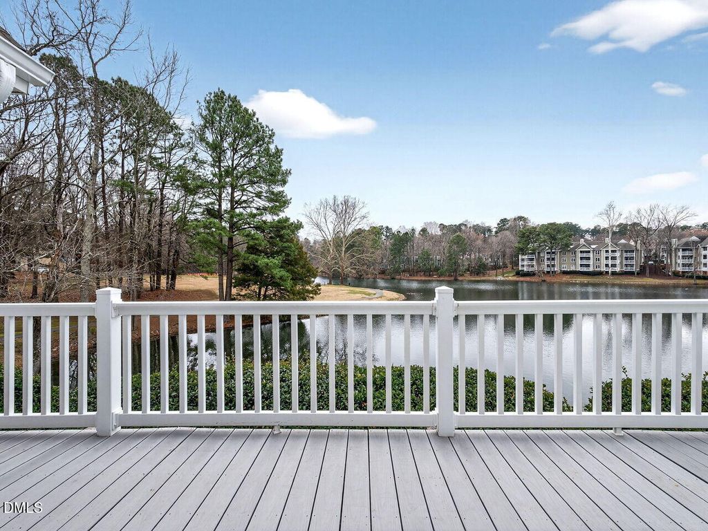 121 Westview Cove Lane, Cary, NC 27513