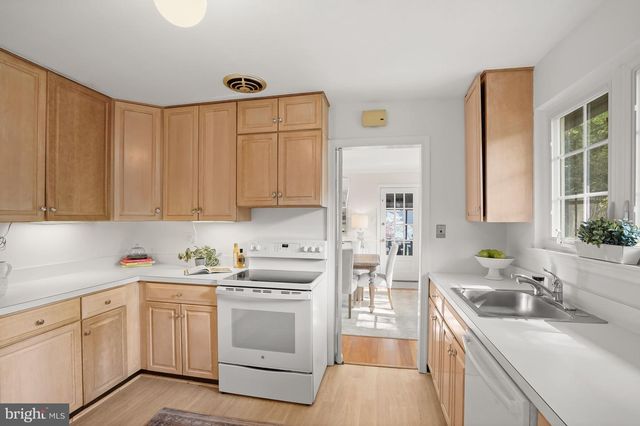 5124 WESTPATH WAY, Bethesda, MD 20816