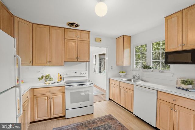 5124 WESTPATH WAY, Bethesda, MD 20816