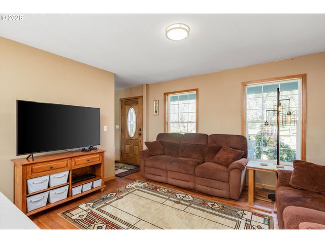 24200 Ne SPRING HILL Rd, Gaston, OR 97119