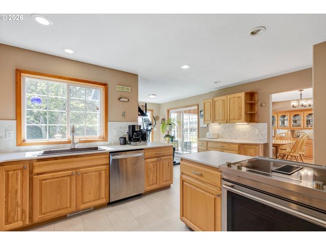 24200 Ne SPRING HILL Rd, Gaston, OR 97119