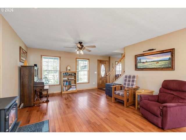 24200 Ne SPRING HILL Rd, Gaston, OR 97119