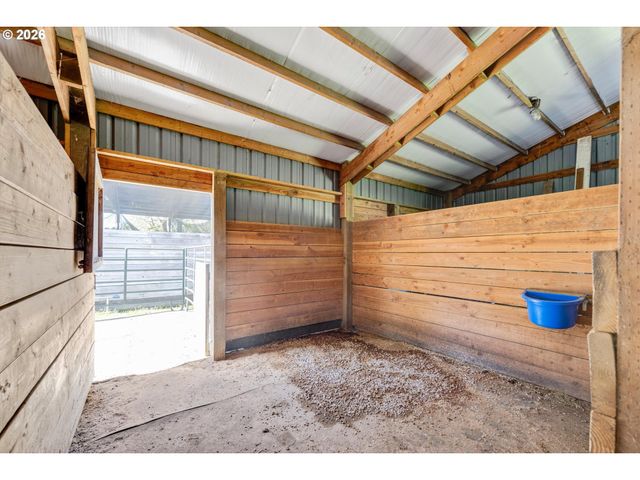 24200 Ne SPRING HILL Rd, Gaston, OR 97119
