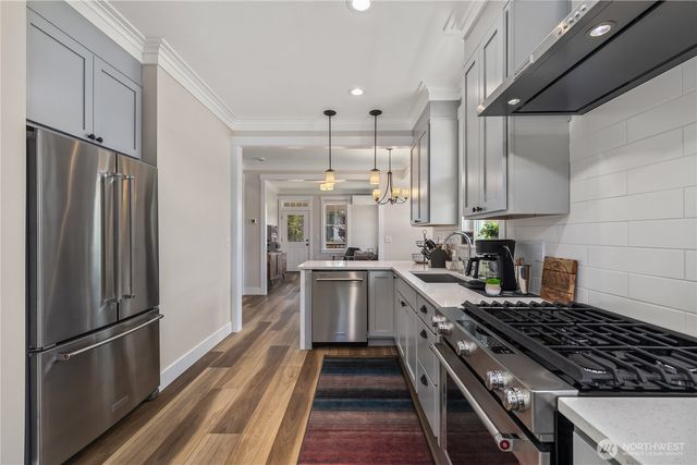 24 Switchback Lane, Pacific Beach, WA 98571