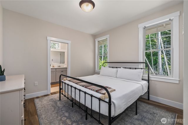 24 Switchback Lane, Pacific Beach, WA 98571