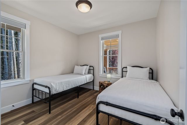 24 Switchback Lane, Pacific Beach, WA 98571