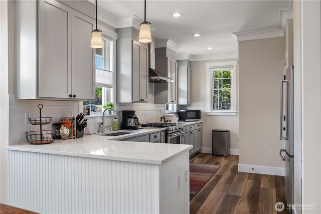 24 Switchback Lane, Pacific Beach, WA 98571