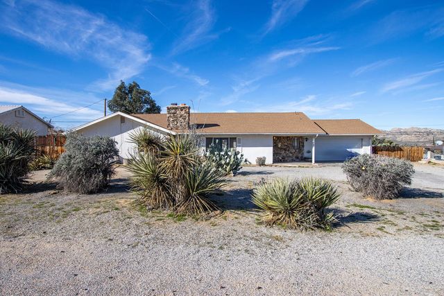 7348 Palomar Avenue, Yucca Valley, CA 92284