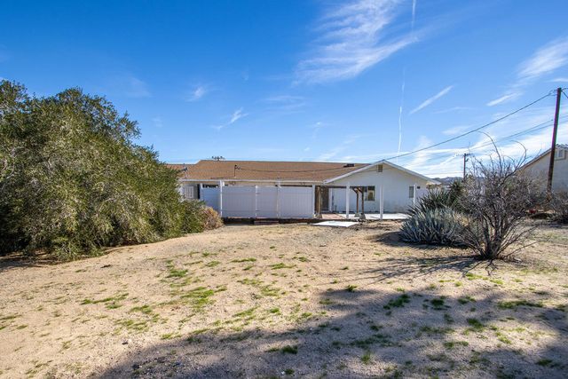 7348 Palomar Avenue, Yucca Valley, CA 92284