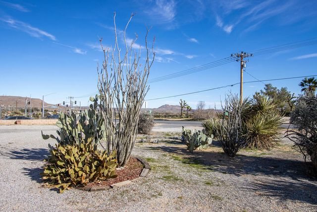 7348 Palomar Avenue, Yucca Valley, CA 92284