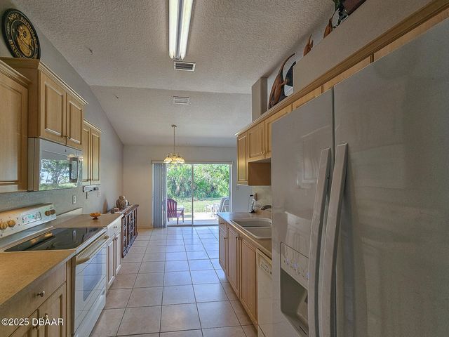 30 Caladium Drive, Ormond Beach, FL 32174