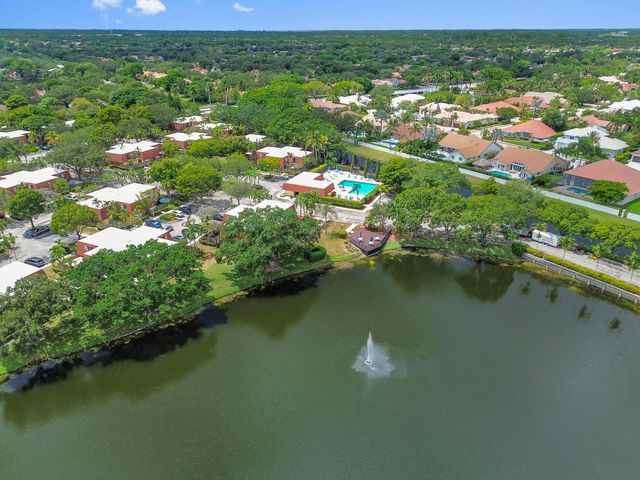 746 NW 98th Way, Plantation, FL 33324