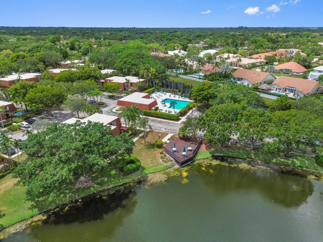 746 NW 98th Way, Plantation, FL 33324
