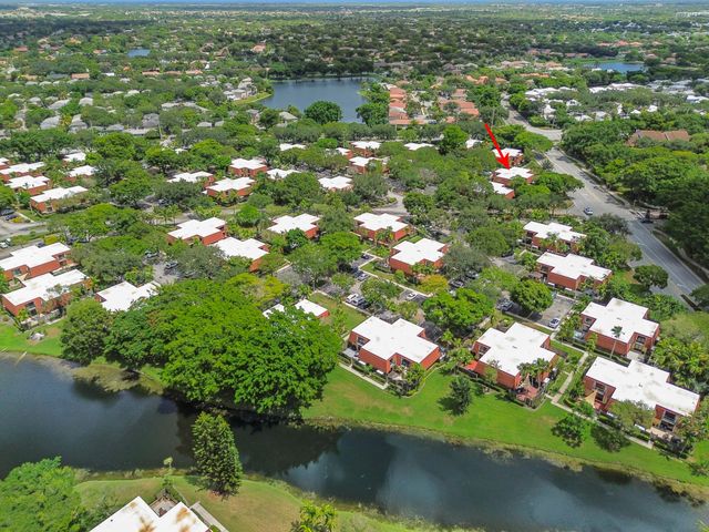 746 NW 98th Way, Plantation, FL 33324