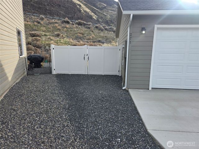 271 George Loop, Rock Island, WA 98850