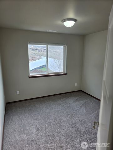 271 George Loop, Rock Island, WA 98850