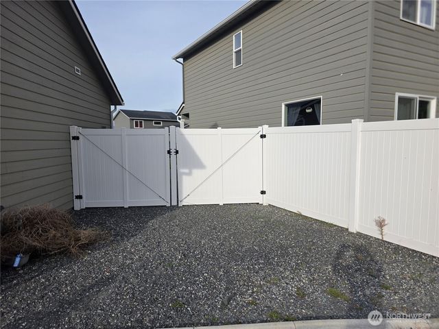 271 George Loop, Rock Island, WA 98850