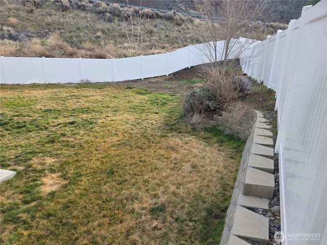 271 George Loop, Rock Island, WA 98850