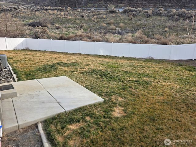 271 George Loop, Rock Island, WA 98850