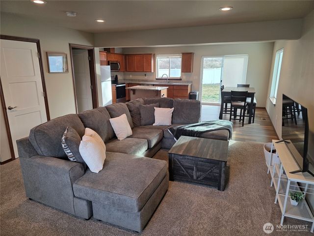 271 George Loop, Rock Island, WA 98850