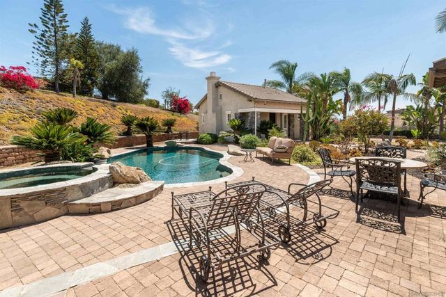 5148 Minneola Drive, Fallbrook, CA 92028