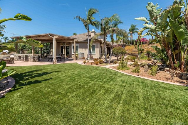 5148 Minneola Drive, Fallbrook, CA 92028