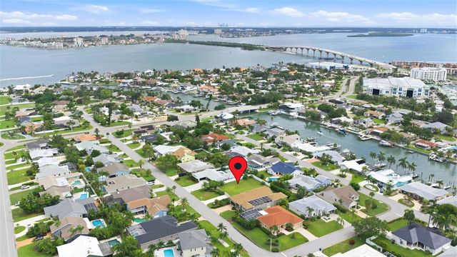 343 7TH AVENUE N, Tierra Verde, FL 33715