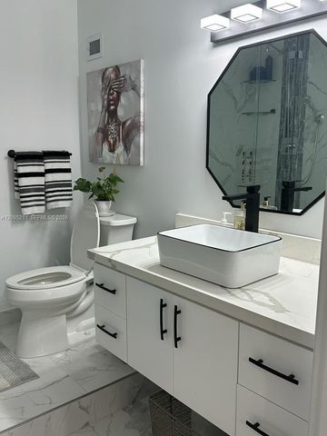 1904 S Ocean Drive 1901, Hallandale Beach, FL 33009