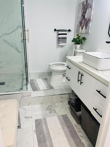 1904 S Ocean Drive 1901, Hallandale Beach, FL 33009