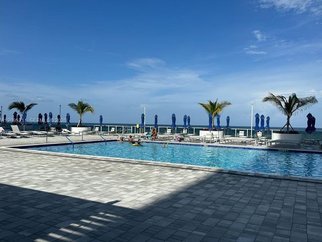 1904 S Ocean Drive 1901, Hallandale Beach, FL 33009