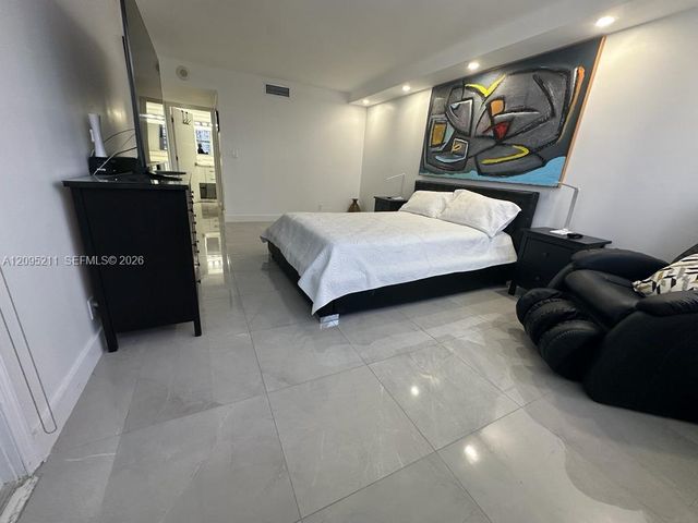1904 S Ocean Drive 1901, Hallandale Beach, FL 33009