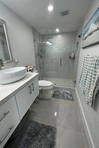 1904 S Ocean Drive 1901, Hallandale Beach, FL 33009